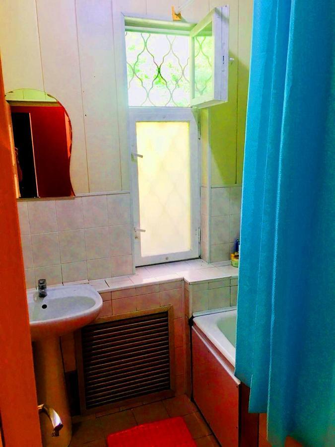 Apelsin Hostel الماتي المظهر الخارجي الصورة